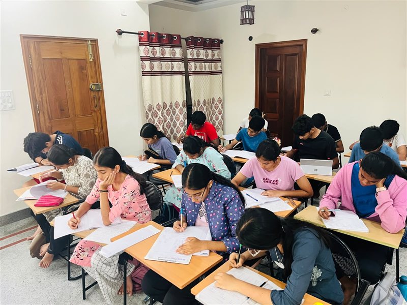 Students at Vyasa Academy tuition centre, Hulimavu